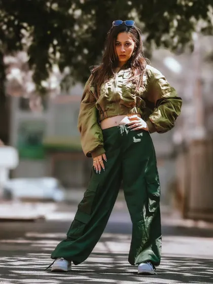 A duplicate of image 14, a powerful full-body shot that defines the street style category.