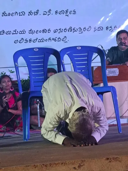 A poignant moment as Rudraiya, the caretaker of HN Kalakshetra for 46 years, pays his respects to the stage before its demolition. This place holds countless memories for the Bangalore theatre community.