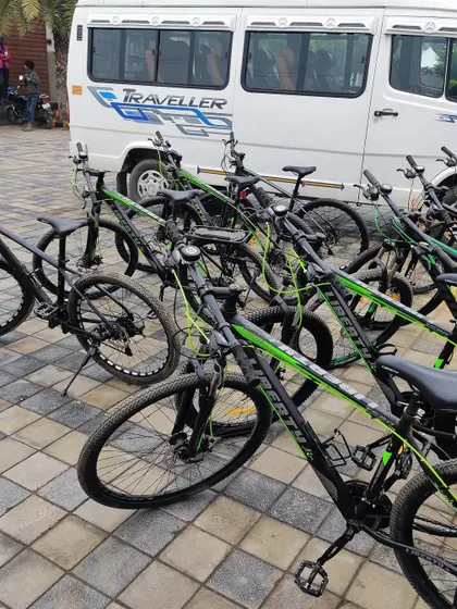 Your ride and your ride-along. We provide top-quality, well-maintained cycles for every tour, and our support vehicle is never far behind. This means you can just focus on the journey, knowing we have your back with snacks, water, and any assistance you might need.