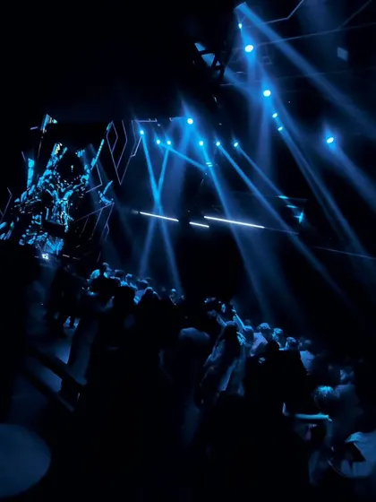 The dance floor at Sunburn Union under cool blue lights. I adapt my lighting and visuals to match the mood of the music.