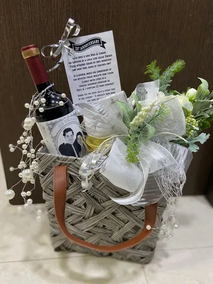 A duplicate of ID 95, this image shows our personalized anniversary wine basket, a perfect blend of thoughtfulness and sophisticated presentation.