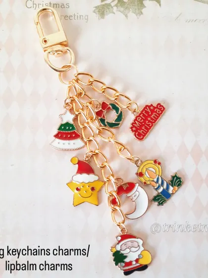 My Christmas charm collection is here. This keychain is loaded with festive enamel charms like Santa, a Christmas tree, a wreath, and a smiling star, making it a perfect stocking stuffer.