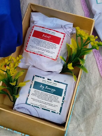 A beautiful gift box containing my 'Juliet' and 'Joy Terrazzo' soaps, decorated with small flowers.