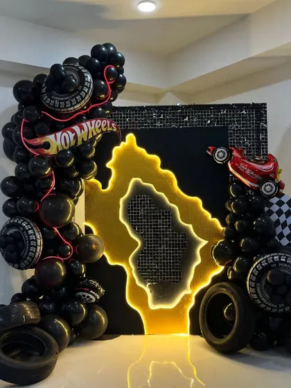 A straight-on view of the Hot Wheels photo backdrop.