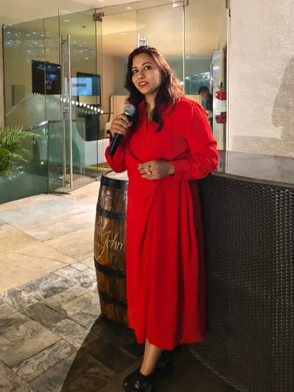 Ready with the mic at the Hindustan Unilever team dinner. I am always prepared to bring the energy and ensure a successful event.