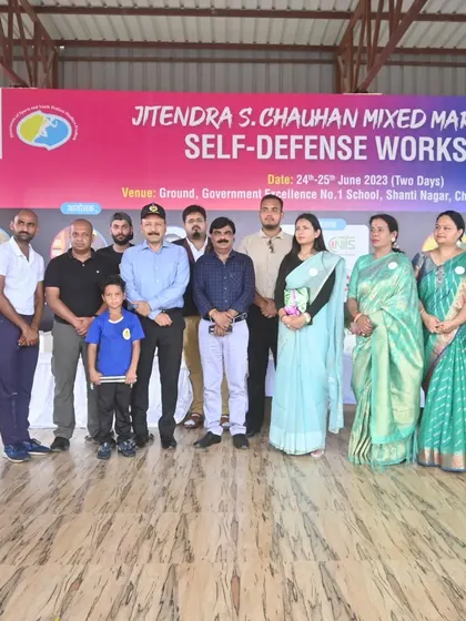 A group photo with all the organizers and special guests at the two-day self-defense workshop in Chhatarpur.