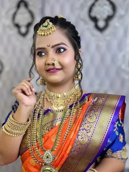 A beautiful demonstration for my students on creating a complete look, including makeup, hairstyle, saree draping, and jewellery styling.