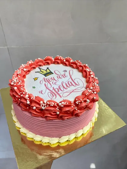 Tell someone they're special with this vibrant burn away cake. The cheerful message on top disappears to show a personalized photo, making it a truly memorable gift.