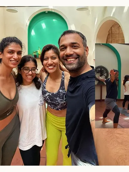 A selfie with the group after the session. The smiles on their faces say it all.