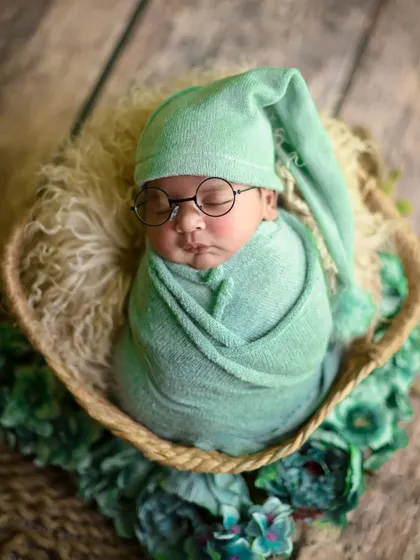 Adding a playful touch with tiny glasses to this green-themed setup.