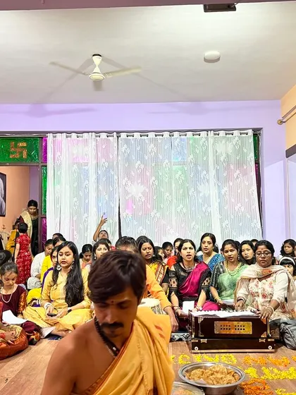 Our students and gurus gathered together for the Guru Purnima celebration. On this auspicious day, we honor the sacred bond between teacher and disciple.