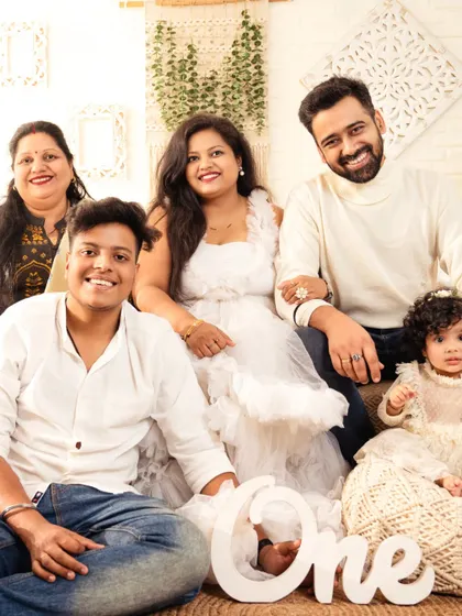 The whole 'khandan'! We love doing extended family shoots that include grandparents and other family members.