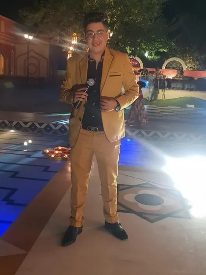 A shot from a recent show at a beautiful outdoor venue. Whether it's a Diwali party or a wedding sangeet, I love performing under the stars and using the grand setting of a destination event to enhance the magic.