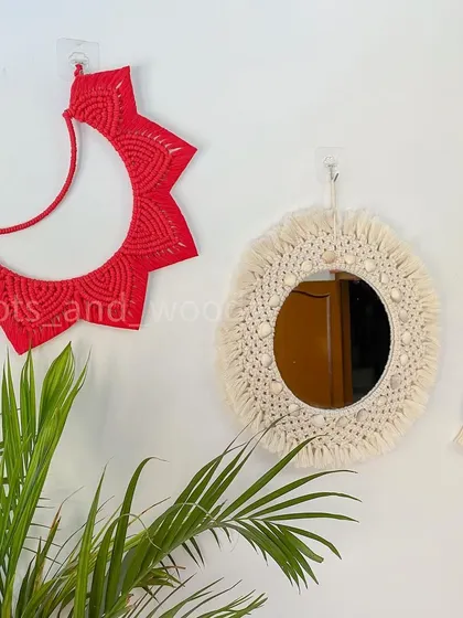 Here’s how you can style different macrame pieces together! This little rainbow hanging looks so cute next to my macrame mirrors, creating a lovely boho-chic gallery wall.