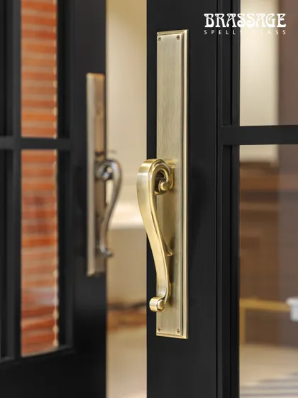 This angle highlights the profile of the Emperor handle, emphasizing its ergonomic shape and the solid, reassuring feel it provides.