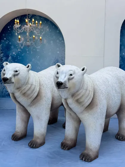 Our life-size polar bear props are a majestic addition to any winter wonderland or arctic-themed event.