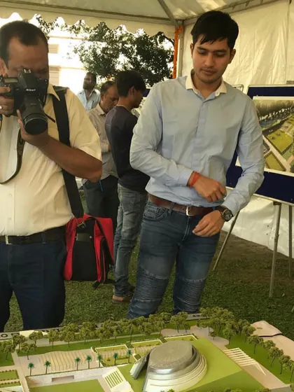 Here I am presenting the architectural model of the museum. This model was a key tool in communicating the design vision for this winning global competition entry.