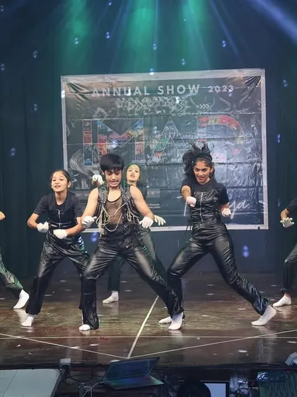 Our dancers channeling their inner pop stars in this stylish and energetic performance at the 2023 showcase.