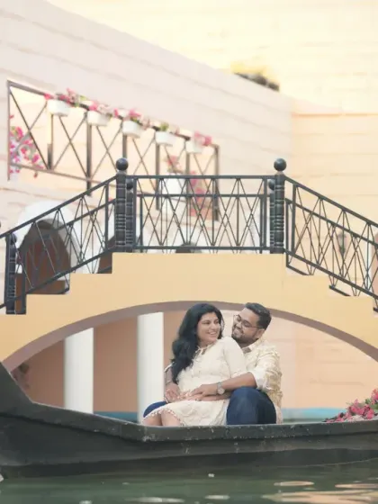 A Venice-themed anniversary shoot, complete with a gondola. 'Sets in the City' provides unique, international-themed backdrops right here in Mumbai.