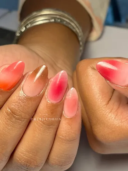 A beautiful warm-toned aura set. I used a mix of earthy shades like terracotta, brown, and dusty rose to create this unique and sophisticated gradient look.
