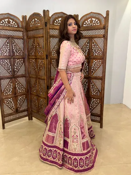 The rich texture of the banarasi dupatta adds a touch of luxury to this outfit.