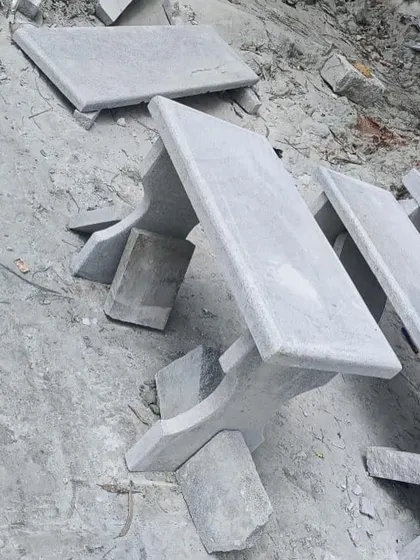 A simple, sturdy stone bench design without a backrest, ready for delivery from my yard.