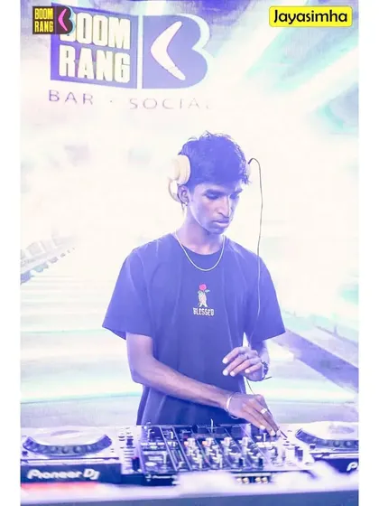 A duplicate of the color 'Blessed' t-shirt photo.