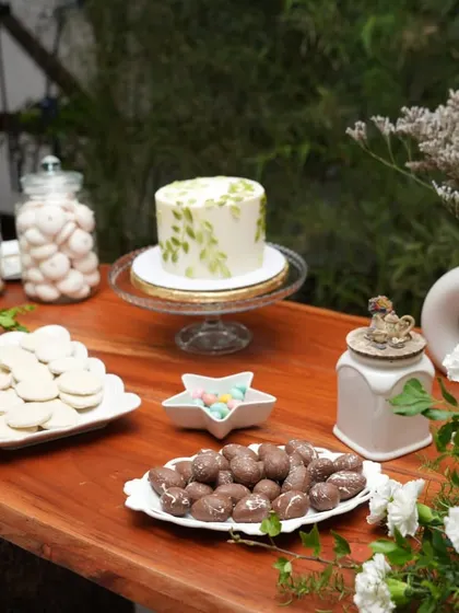 This combined Holy Communion and Baptism cake traveled all the way from Bangalore to Coorg. A strong internal structure and sturdy white chocolate ganache ensure it can travel without any stress.