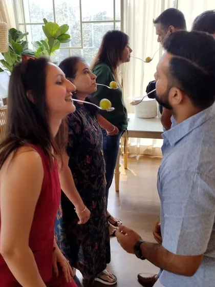 A little friendly competition always livens up a party! This lemon and spoon game at a 10th-anniversary celebration was a huge hit, bringing out the playful side of all the guests.