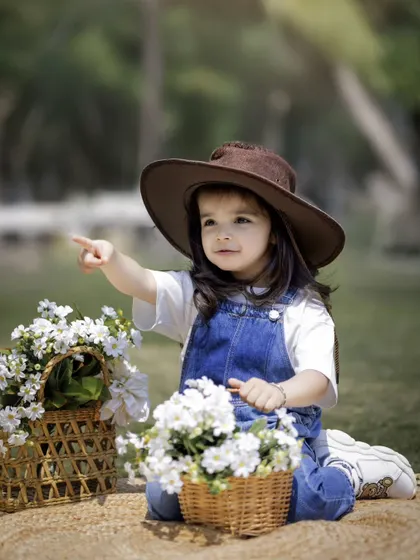 A girl and her horse. This outdoor session with a beautiful horse is a dream come true for any little animal lover, creating truly magical and unique portraits.