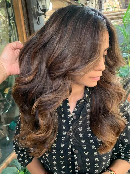 Living a life colored in warmth. This non-bleach brunette color is so rich and beautiful. (No filter)