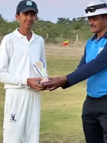 Players receiving awards during the Chitradurga tour.