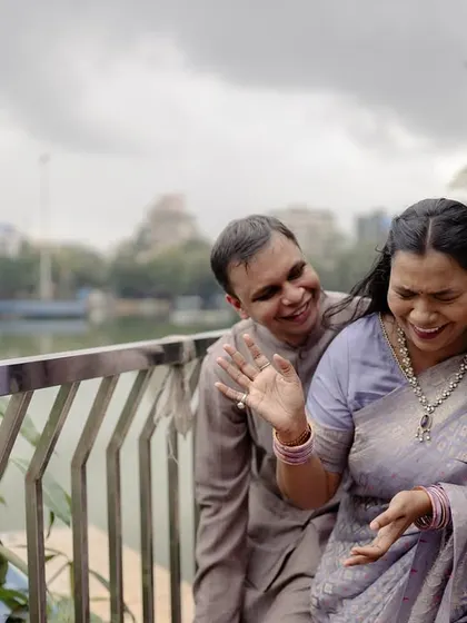 Another moment of heartfelt laughter between Susheta and Abhishek. These images show a couple completely at ease with each other and with me, which is the ultimate goal.