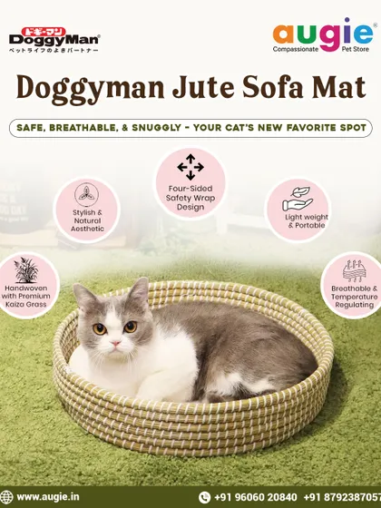 This Doggyman Jute Sofa Mat is your cat's new favorite spot. It's handwoven from premium Kaiza grass, making it breathable and temperature-regulating. The four-sided wrap design makes it extra snuggly.