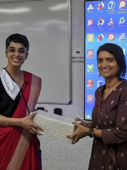 Receiving a token of appreciation from Professor Sreelata Jonnalagedda after my session at IIM Bangalore. I am grateful for the opportunity to contribute to the learning of future leaders.