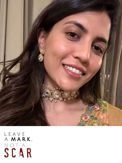 A happy client is the most beautiful showcase. Here, Prachi radiates festive brilliance in the Noor Choker, a piece we selected together to complement her outfit. My goal is always to find jewelry that doesn't just adorn, but defines you.