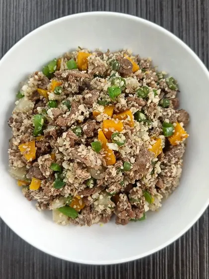 Our low-carb, grain-free meal is made with finely processed cauliflower to mimic the texture of rice. It's a delicious and healthy option for dogs on a diet or with sensitive tummies.