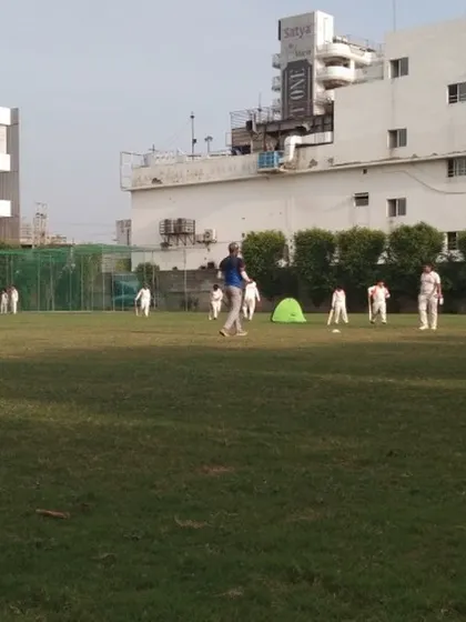 A typical practice session at our academy. It's great to see so many players turning out, ready to work on their fitness, skills, and love for the game.