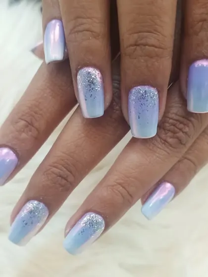 Another view of the beautiful iridescent chrome and glitter nails.