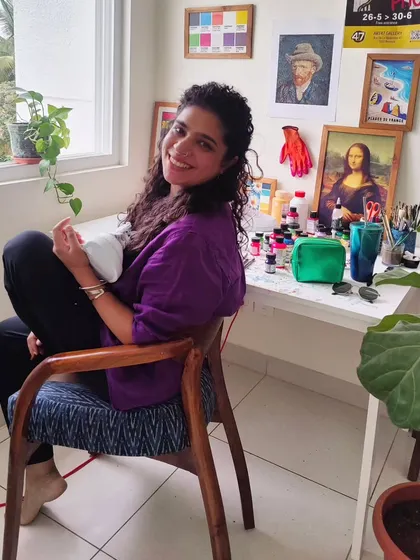 A little hello from my studio. I'm a self-taught artist, a misfit, and a storyteller who found her canvas on sneakers. This is where all the magic happens.