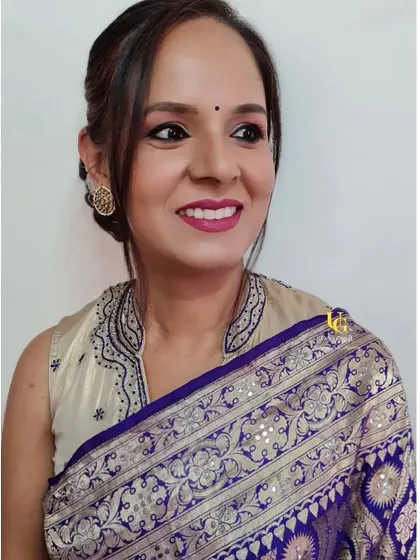 Anushree's happy smile shows how a simple and subtle makeover can make you feel confident and beautiful.