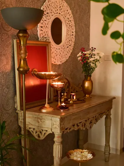 A simple yet elegant foyer styling with a floor lamp and fresh white flowers. Sometimes, less is more.