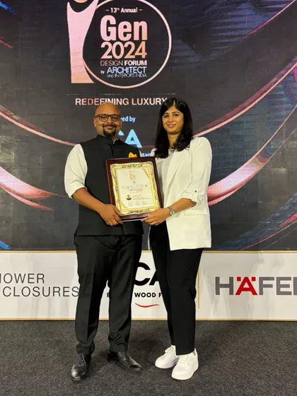 Holding our certificate for the iGen 2024 "Top 50 under 40" award. We are deeply grateful for this honor.