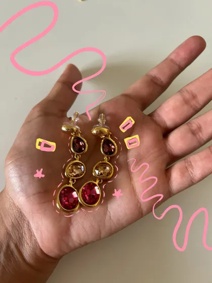 Some beautiful pink and gold earrings, with a simple doodle to highlight their sparkle.