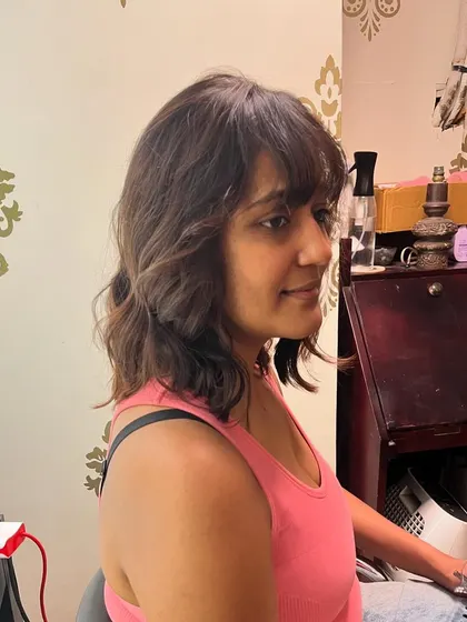 A side view of the balayage and bob.
