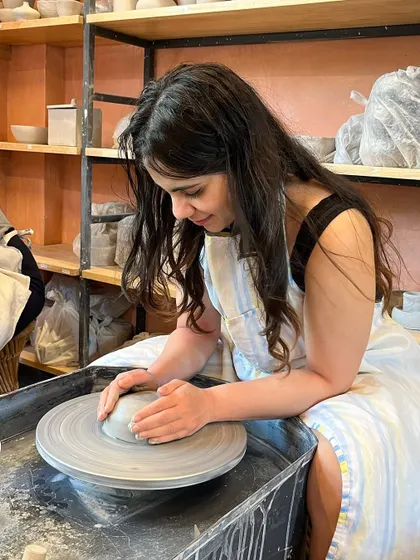 Kick off your summer with a splash of creativity. Our taster sessions are a perfect sunny day escape, offering a fun and relaxing way to enjoy the magic of clay.