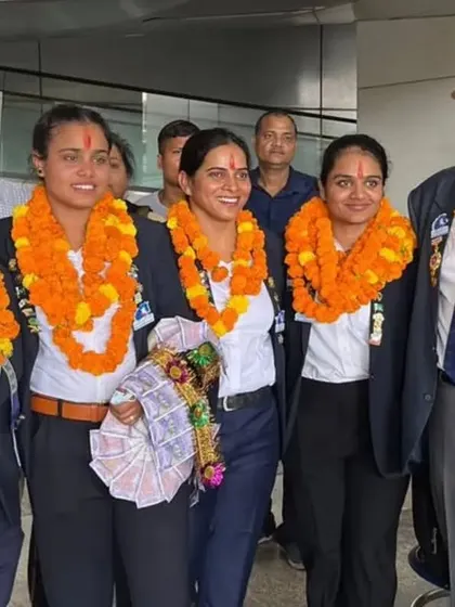 A grand welcome at the IGI Airport for our equestrian heroes. We were there to greet the Indian team after they won a bronze medal at the International Women's Tent Pegging Championship in Jordan.