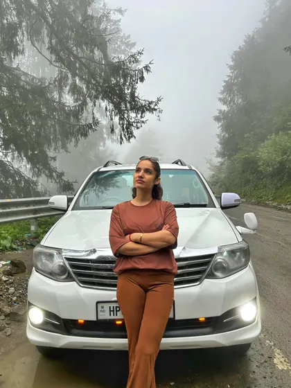 Another moment of sukoon on a foggy road. The mountains have a way of quieting the mind and bringing a deep sense of inner peace.