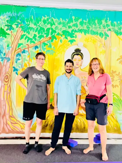Another photo with my students from Germany. I believe yoga is a universal language that connects us all, and moments like these are a beautiful reminder of that.