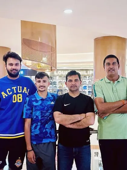 An evening with the senior India volleyball team coaches and sports physiotherapist. Collaborating and sharing knowledge with my peers is vital for staying at the forefront of coaching.